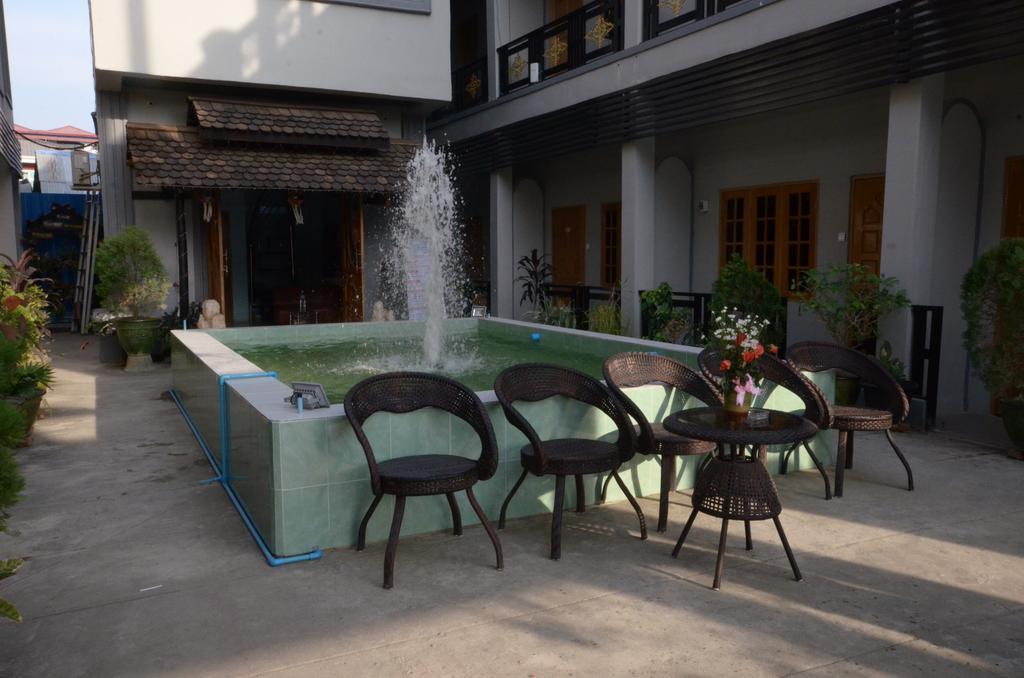 Inlay Palace Hotel Nyaung Shwe Exterior foto